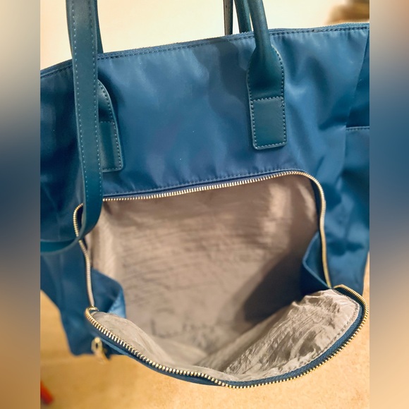Urban Expressions NWOT Weekender Gym/Overnight Teal Blue Tote Bag - Picture 8 of 14